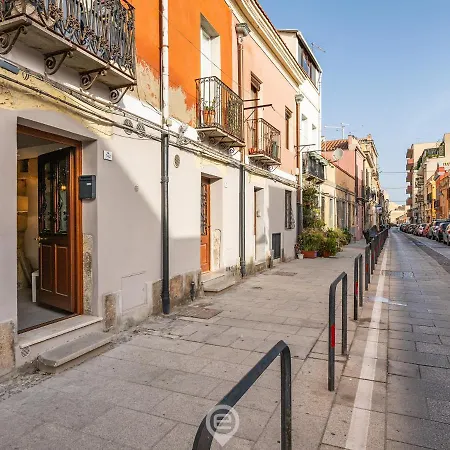 The Romantic Nest Apartment Cagliari